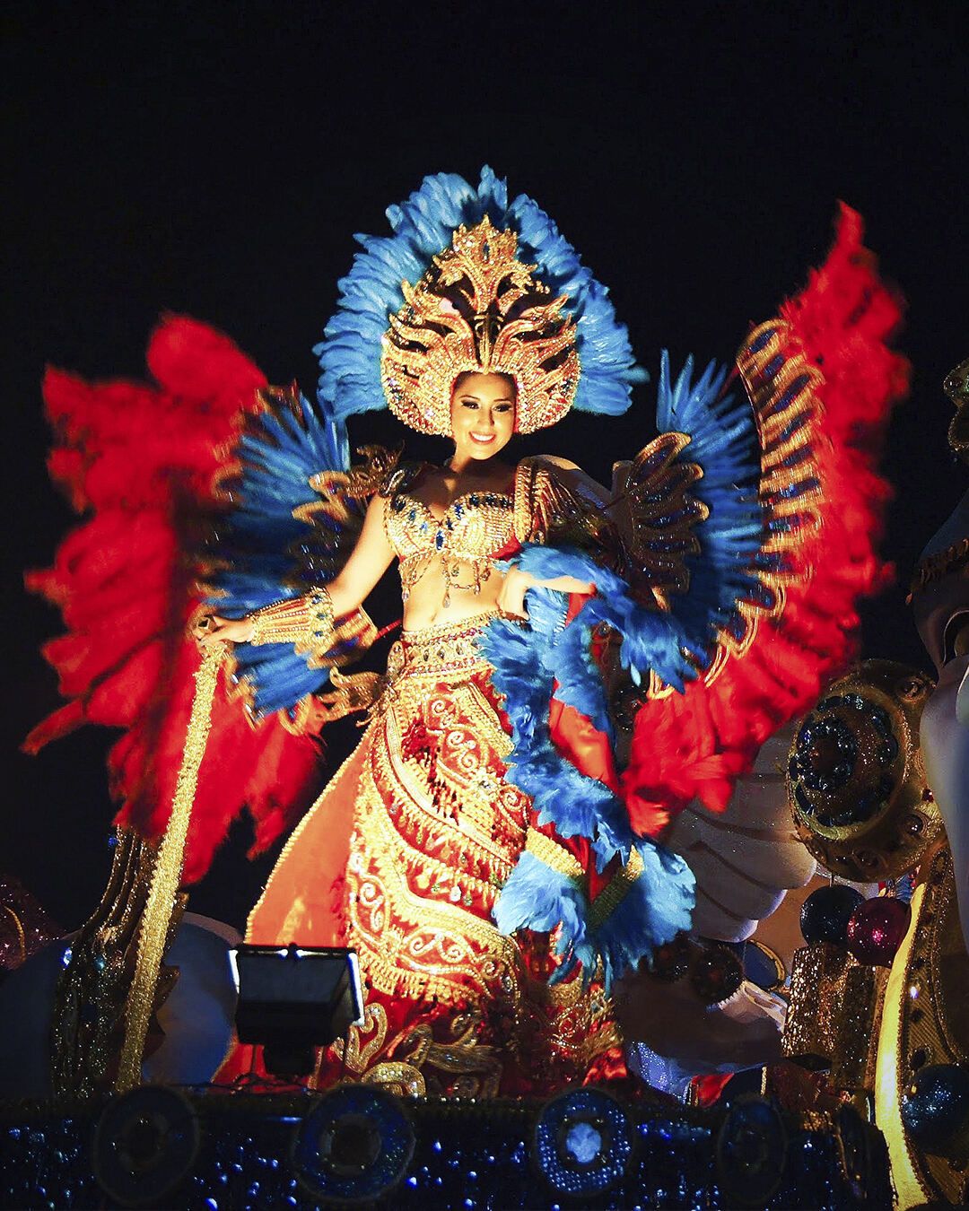 Vestido de fantasía de Carnavia en escena